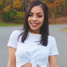 Krystal Lora (@krystallorayoutube) • Facebook