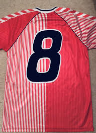 Danmarks fodboldlandshold) represents denmark in men's international football competition, and is controlled by the danish football association (dbu). Denmark Home Fussball Trikots 1986 1987