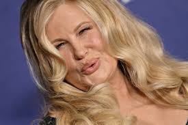 Jennifer Coolidge Talks About Her Dating History