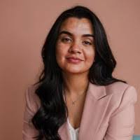 Jennifer Canas's Instagram, Twitter & Facebook