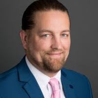 Keith Ladue's Instagram, Twitter & Facebook