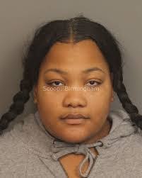 Elsie Kamara's Instagram, Twitter & Facebook