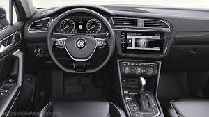 A look inside reveals that there will be a modern multimedia steering wheel and the infotainment system is the latest, which is based on the modular infotainment construction. Volkswagen Tiguan Allspace Abmessungen Kofferraumvolumen Und Innenraum