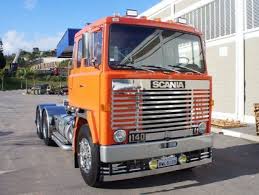 Caminhoes Volvo A Venda No Parana Lk 140 O V8 Cromado E Restaurado Do Grifo Caminhoes Vintage Caminhoes Classicos Carros E Caminhoes