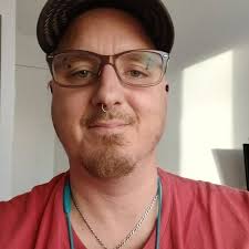 Tu accepterais la demande d'ami d'une maman de 41 ans comme moi ? 😊