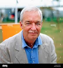 Jon Snow, political journalist, commentator and TV broadcaster at the Hay  Festival in Hay
