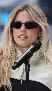 Renee Rapp Dallas concerts 2025