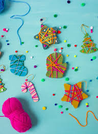 Bastelideen Weihnachten Einfach Kleine Weihanchtsfiguren Aus Karton Mit Fa In 2020 Weihnachtskarten Basteln Einfach Basteln Mit Kindern Basteln Mit Kindern Weihnachten