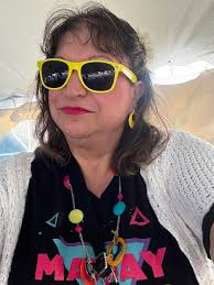 EDIT TO ADD: Respectfully please do not send random friend requests to me  thanks Hi all! I just wanted to introduce myself and share a photo I took.  I'm Erin, I'm 27.