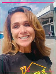 Schilderen is niet helemaal Sami zijn ding... 🎨 🔜 Vanavond om 19:00 uur  bij SBS6!