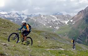 Toate restrictiile de calatorie covid le gasesti aici: Italia ElveÈ›ia Austria Pe BicicletÄƒ La InÄƒlÈ›ime Freerider