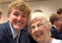 Stephanie Spradling's Instagram, Twitter & Facebook