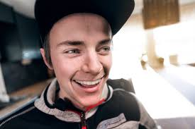 Erik Öst, 21, köpte ett härbre i Dalarna