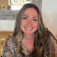 Kendra Conway's Instagram, Twitter & Facebook