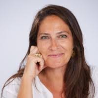 Ana Lorenzo's Instagram, Twitter & Facebook