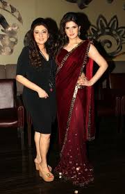 Rare beauty by selena gomez. Pics Of Selena Gomez In Saree