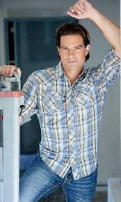 Canada S Most Beautiful 2014 See Who Made The List Celebrities Male Scott Mcgillivray Canadian Men