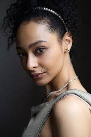 Ella Spear's Instagram, Twitter & Facebook