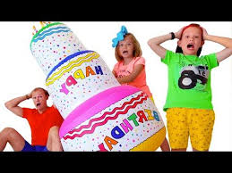 катя и макс новые серии катя и макс новые серии Maks I Katya Ih Tortiki Dlya Druzej Youtube V 2020 G Den Rozhdeniya Rozhdenie Papy