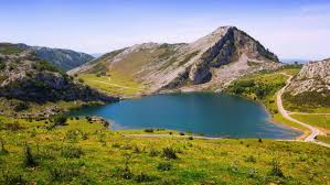 Lagos De Covadonga Una Ruta Facil Para Ninos Y Adultos Viajes Descapada