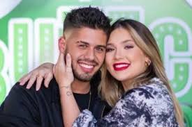 Maria alice, filha de zé felipe e virgínia fonseca nasceu na manhã deste domingo, 30/05, em pouco antes de dar à luz, virgínia mostrou uma sequência de vídeos em que aparece usando a. Fy6ze6uv3uuskm