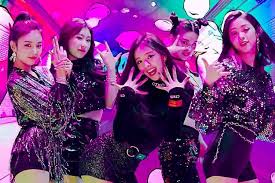 When a stood up for her friend by. Update Jyp S New Girl Group Itzy Reveals New Look At Debut With Dalla Dalla Mv Teaser Soompi