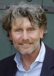 QUARTERLY NATIONAL REVIEW