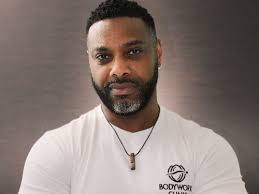 Monté W Massage Therapist in Long Beach, CA