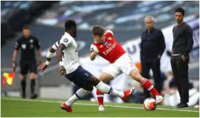 Tottenham will check on the fitness of harry kane, while joe hart may start; Tottenham 2 1 Arsenal Mourinho Wins First North London Derby As Spurs Leapfrog Gunners Football Sport Express Co Uk