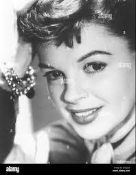 Judy Vecchio's Instagram, Twitter & Facebook