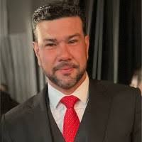 100+ perfis com “Dr. Claudio”