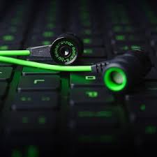 Razer Hammerhead Pro In Ear Pc And Music Headset Razer Hammerhead Pro Buy Gaming Grade Earphones Official Razer Online Store United States Razer Gaming Razer Gaming Tech