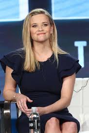 Get hair inspirations from this american actress, producer and entrepreneur to find a hairstyle that will look just as good on you. Reese Witherspoon Debuts Brown Hair For The Morning Show Series