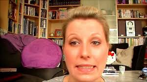 Ein kurzes haarteil eignet sich für so viele situationen als perfekter wegbegleiter. Mein Mini Haartutorial Fur Kurze Haare O A Short Hair Updo Youtube