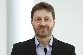 Barbara Niemann's Instagram, Twitter & Facebook