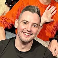 Lewis Thomson (@lth0ms0n) • Threads, Say more