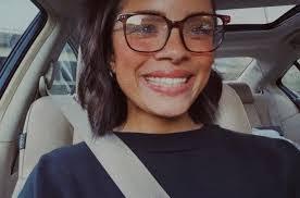 Manuela Reed's Instagram, Twitter & Facebook