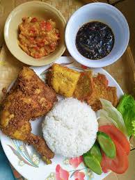 Ternyata resep ayam penyet tidak cuma satu melainkan bisa dikreasikan jadi banyak. Resepi Ayam Penyet Mudah Versi Dapurciksue Catatan Sue Izza