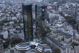 Salaries posted anonymously by deutsche bank employees in frankfurt, germany area. Germany S Business Chiefs Back Deutsche Bank Amid Mounting Woes Bloomberg