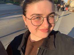 Hi there!🌞 We are looking for a third person to join our cozy apartment  long-term in Nørrebro starting 1st of July.✨ 🏠Details Rent: 5000kr./month  2 months rent deposit Location: close to Nørrebro