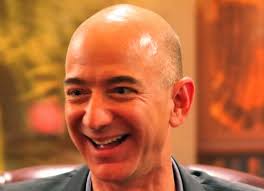 Szef amazona jeff bezos ogłosił w poniedziałek, że w połowie lipca wyruszy w kosmos na pokładzie statku new shepard. Najbogatszy Czlowiek Swiata Prosi O Pieniadze Dla Pracownikow Fronda Pl