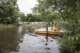312 likes · 26 talking about this · 23 were here. Tcs Campingplatz In Gampelen Regierungsrat Verlangert Vertrage Um Weitere 35 Jahre Bieler Tagblatt