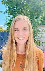 Meet Charlene McCullough, a dedicated Clinical Nutritionist and the owner  of Natural Health Pathways in Sudbury, MA. With a Master's degree in Human  Nutrition from the University of Bridgeport, Charlene is certified