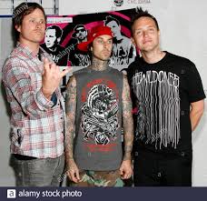 Crappy punk rock since 1992. Blink 182 Gitarrist Tom Delonge Ist Auf Der Buhne Eine Live Konzert Performance Gezeigt Stockfotografie Alamy