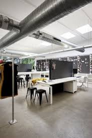 Desk Configurations For Each Dept Sheike Head Office Australian Interior Design Design Interior Design Awards