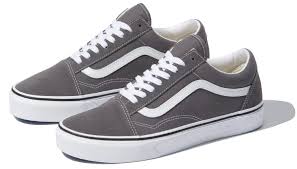 It is widely used for its formal shoewear which is not only affordable. Top Shoe Brands In India Breathtaking Quality 2021 Edition