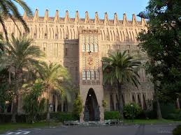 Theresa, when gaudí was still occasionally using straight lines, this building, an operating school, showcases upper floors reminiscent of those in berenguer's apartment house at carrer de l'or 44, with its steep peaks and verticality. Col Legi De Les Teresianes Barcelona Modernista I Singular