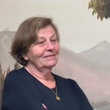 Danielle Nadal. Enfant et adolescente, j'ai joué dans des pièces de théâtre  à l'école. Il n'y avait que des filles, alors il fallait s'adapter ! La  passion du théâtre est restée. J'aime