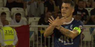 Granit xhaka stripped of arsenal captaincy. Granit Xhaka Zeigt Den Doppel Adler Beim Benefiz Spiel