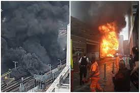 The explosion ripped through the tube train, causing mass panic and a stampede, at the district line station in london during the morning rush hour, injuring at least 29 people. Lox6uqx4duiwzm